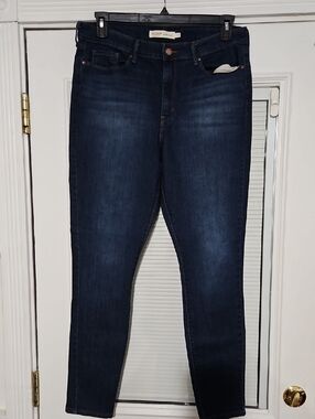 Signature by Levi Strauss Dark Indigo High-Rise Skinny Jeans - Women